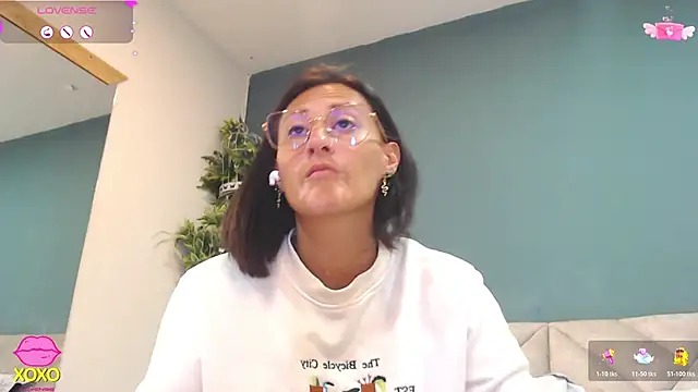 SharisWillian online show from March 31, 3:30 am