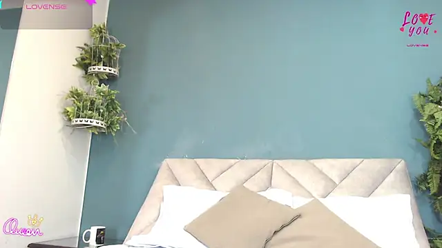 Snapshot of SharisWillian chatting on June 24, 4:11 am SharisWillian online show from June 24, 4:11 am