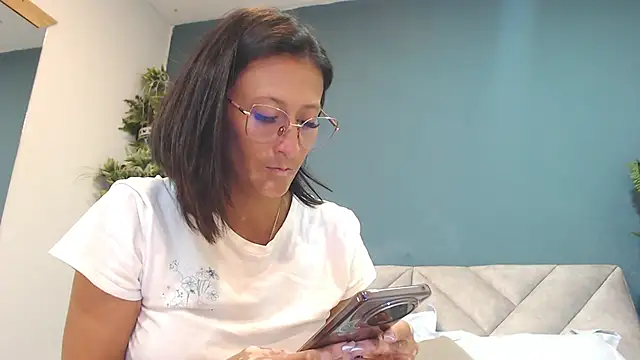 SharisWillian online show from April 22, 3:35 am