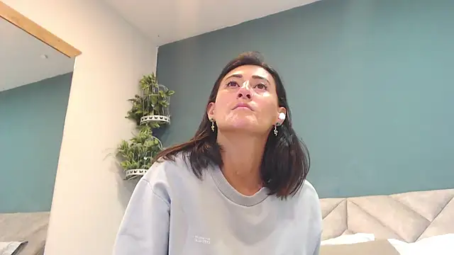 SharisWillian online show from March 19, 4:12 am