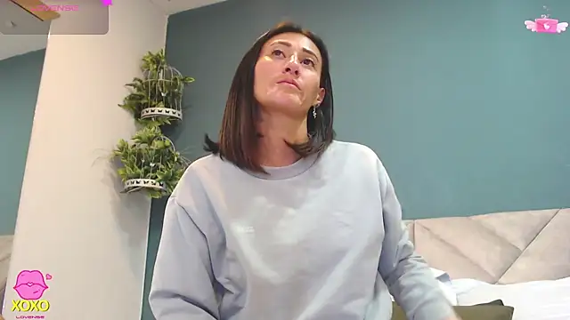 SharisWillian online show from March 12, 4:07 am