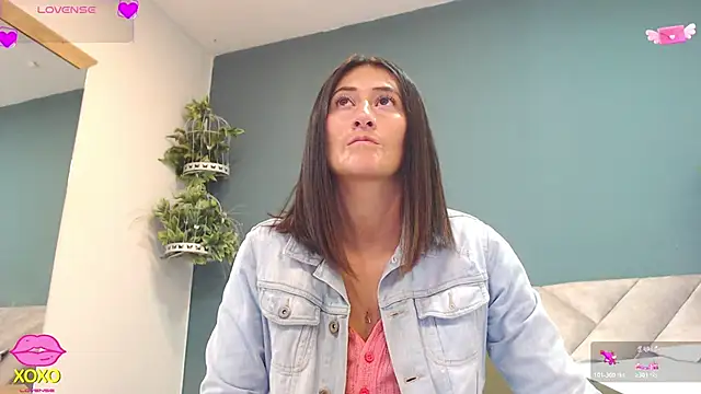 SharisWillian online show from March 7, 3:57 am