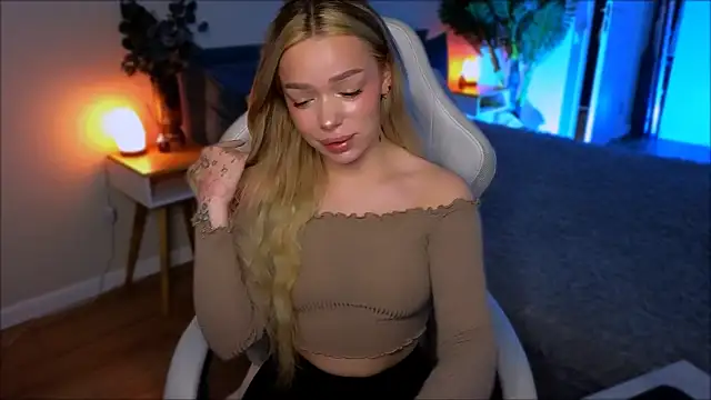 Lily Yin online show from April 10, 5:47 am