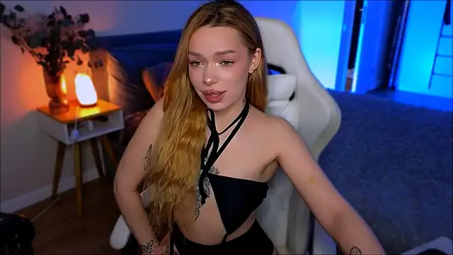 Lily Yin online show from June 22, 5:48 am