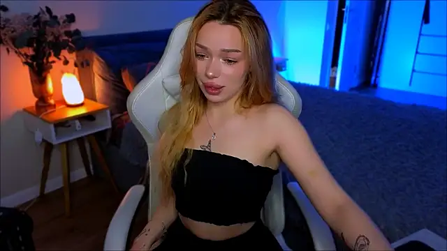 Lily Yin online show from June 21, 6:08 am