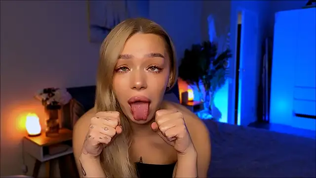 Lily Yin online show from February 9, 6:00 am