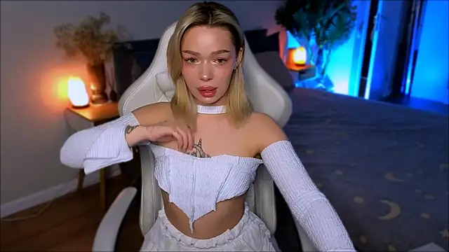 Lily Yin online show from January 14, 5:55 am