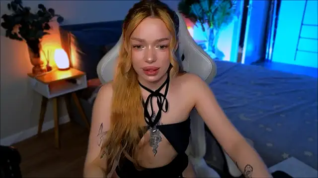 Lily Yin online show from May 23, 6:01 am