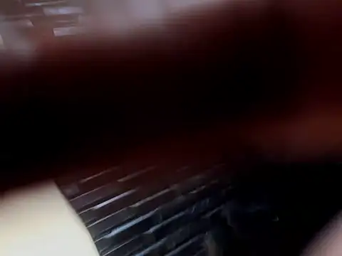 Snapshot of DaianaLutz chatting on November 4, 2:10 pm DaianaLutz online show from November 4, 2:10 pm