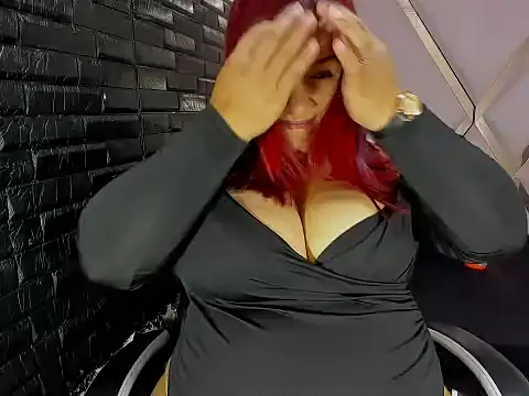 Snapshot of DaianaLutz chatting on January 13, 1:37 pm DaianaLutz online show from January 13, 1:37 pm