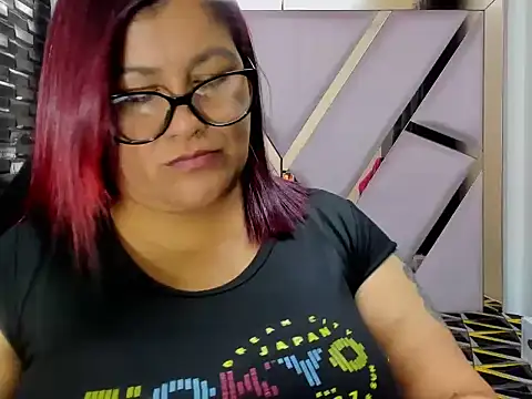 Snapshot of DaianaLutz chatting on November 9, 2:54 pm DaianaLutz online show from November 9, 2:54 pm