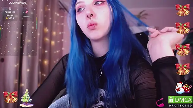 Snapshot of JustMeowGirl chatting on January 10, 5:03 am JustMeowGirl online show from January 10, 5:03 am