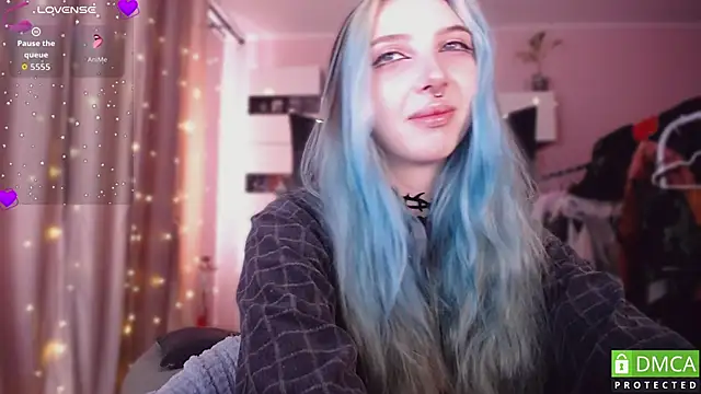 JustMeowGirl online show from March 6, 5:46 am