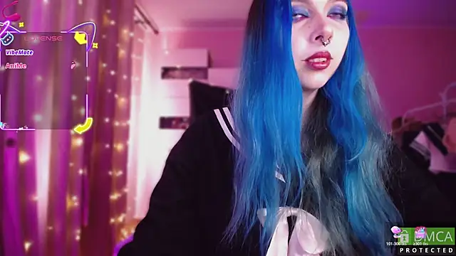 Snapshot of JustMeowGirl chatting on November 1, 4:41 am JustMeowGirl online show from November 1, 4:41 am