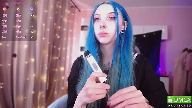 Snapshot of JustMeowGirl chatting on November 15, 4:16 am JustMeowGirl online show from November 15, 4:16 am