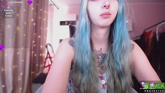 JustMeowGirl online show from April 5, 5:36 am