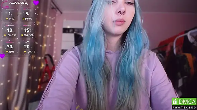 JustMeowGirl online show from April 3, 6:42 am