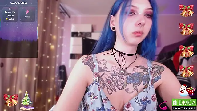 Snapshot of JustMeowGirl chatting on January 9, 4:30 am JustMeowGirl online show from January 9, 4:30 am