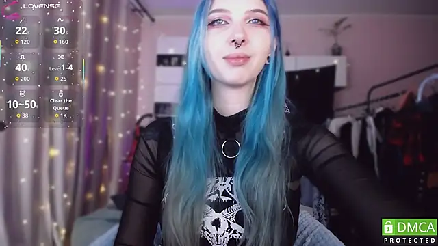 Snapshot of JustMeowGirl chatting on February 7, 4:42 am JustMeowGirl online show from February 7, 4:42 am