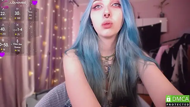 Snapshot of JustMeowGirl chatting on February 15, 4:46 am JustMeowGirl online show from February 15, 4:46 am