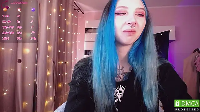 Snapshot of JustMeowGirl chatting on November 14, 4:49 am JustMeowGirl online show from November 14, 4:49 am