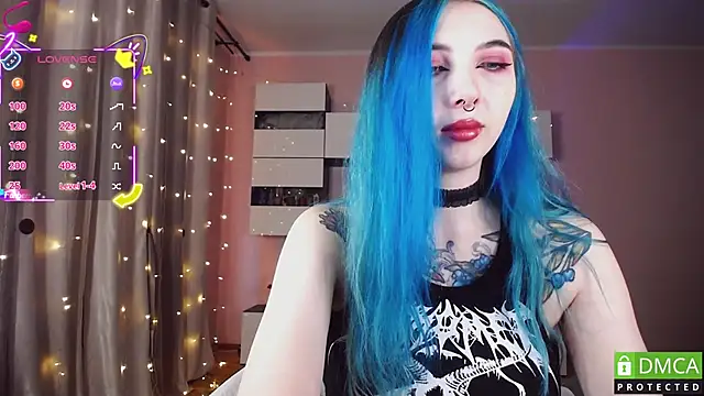Snapshot of JustMeowGirl chatting on October 10, 4:02 am JustMeowGirl online show from October 10, 4:02 am