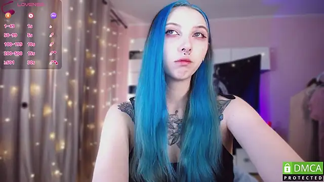 Snapshot of JustMeowGirl chatting on November 16, 4:28 am JustMeowGirl online show from November 16, 4:28 am