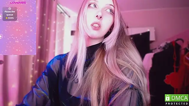 JustMeowGirl online show from June 6, 5:56 am