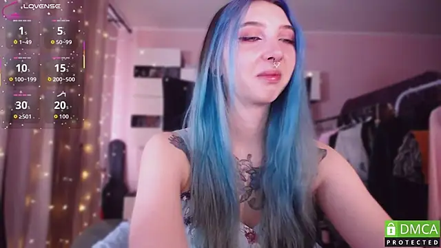 Snapshot of JustMeowGirl chatting on February 6, 4:19 am JustMeowGirl online show from February 6, 4:19 am