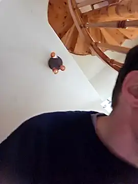 Snapshot of Schnubby1 chatting on February 25, 11:32 am Schnubby1 online show from February 25, 11:32 am