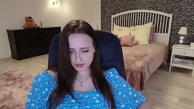 Snapshot of Barbie_Bye chatting on February 5, 10:33 pm Barbie Bye online show from February 5, 10:33 pm