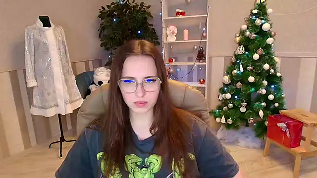 Snapshot of Barbie_Bye chatting on December 30, 4:31 am Barbie Bye online show from December 30, 4:31 am