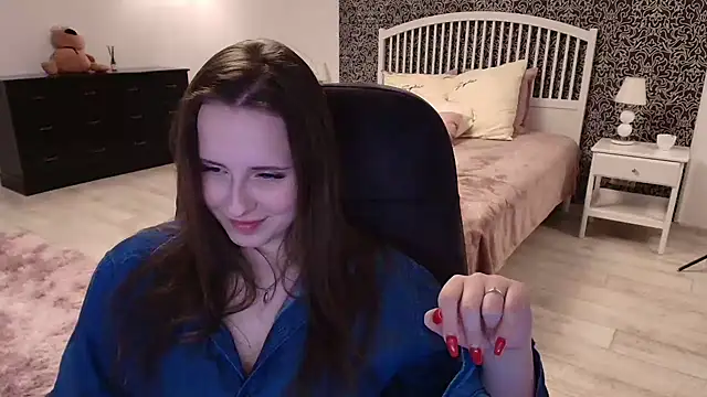 Snapshot of Barbie_Bye chatting on February 6, 1:38 am Barbie Bye online show from February 6, 1:38 am