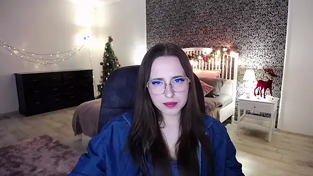 Snapshot of Barbie_Bye chatting on December 11, 7:46 pm Barbie Bye online show from December 11, 7:46 pm