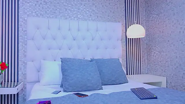 MiaSweeths online show from February 20, 3:36 am