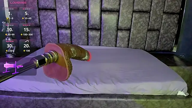 Foxy Assh  online show from April 15, 5:02 am