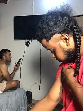 Snapshot of gavi_19cm chatting on February 14, 2:01 am gavi 19cm online show from February 14, 2:01 am