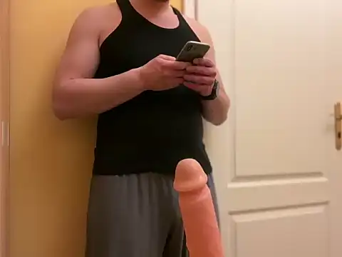 Snapshot of etat_onn chatting on December 16, 12:37 am etat onn online show from December 16, 12:37 am