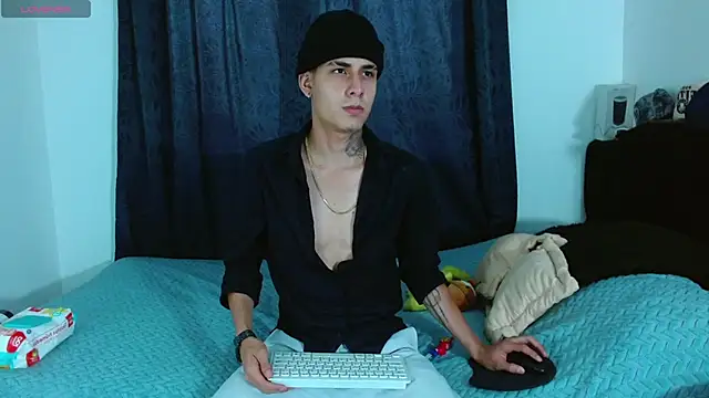 Bastiaan 28 online show from December 22, 10:32 pm