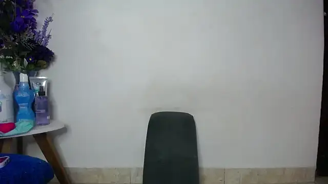 Snapshot of Eros_Smit chatting on December 16, 4:22 pm Eros Smit online show from December 16, 4:22 pm