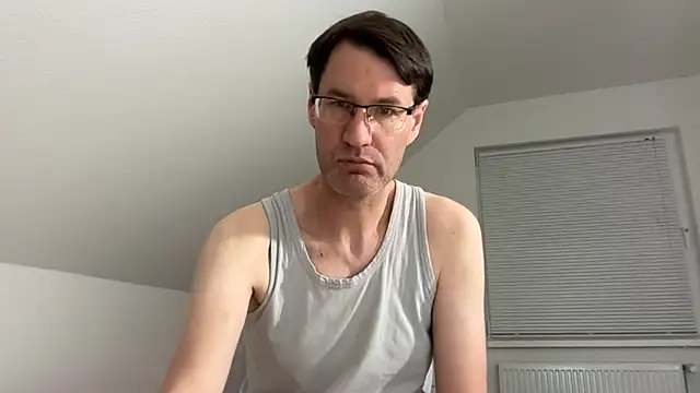zxzx cam1 online show from May 15, 5:33 pm