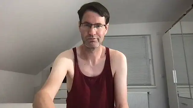 Snapshot of zxzx_cam1 chatting on September 14, 9:26 pm zxzx cam1 online show from September 14, 9:26 pm
