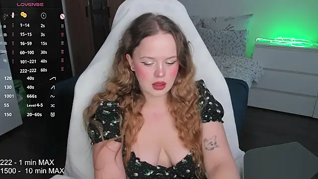 Snapshot of HANNA_MONTANAS chatting on September 20, 6:29 am HANNA MONTANAS online show from September 20, 6:29 am