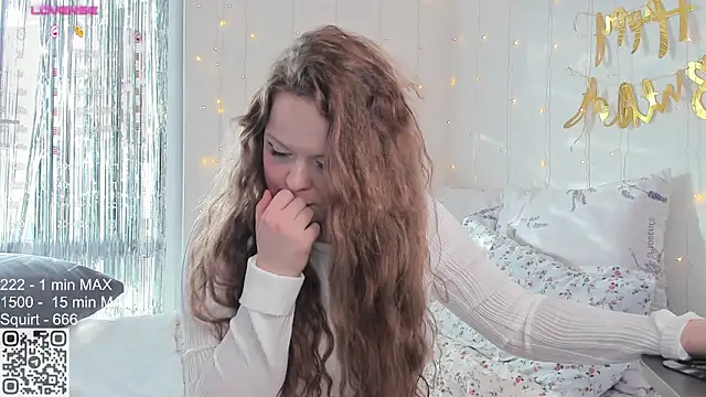 Snapshot of HANNA_MONTANAS chatting on March 21, 2:18 pm HANNA MONTANAS online show from March 21, 2:18 pm