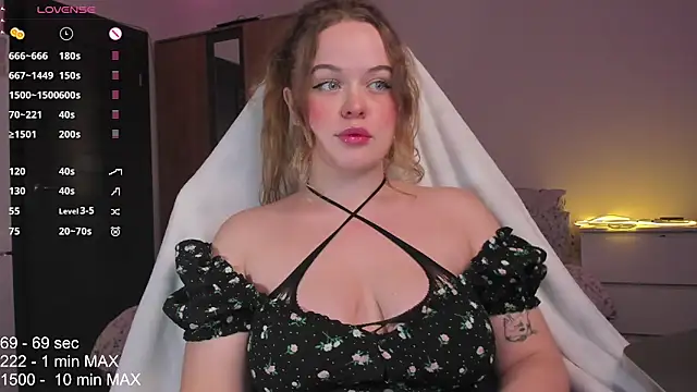 HANNA MONTANAS online show from November 3, 5:27 pm