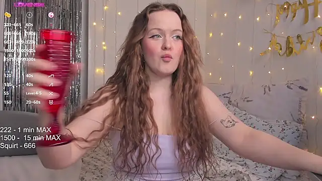 Snapshot of HANNA_MONTANAS chatting on March 21, 5:23 pm HANNA MONTANAS online show from March 21, 5:23 pm