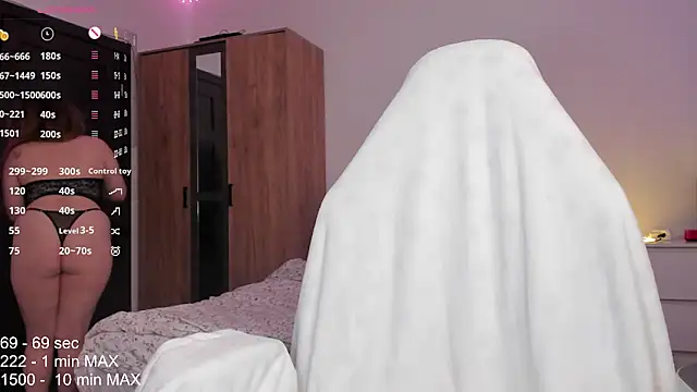 HANNA MONTANAS online show from November 1, 1:27 pm