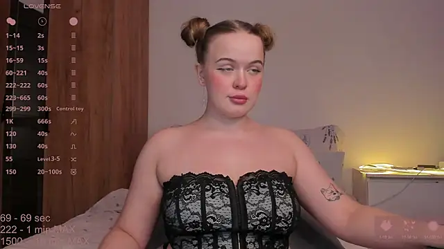 HANNA MONTANAS online show from November 12, 9:40 pm