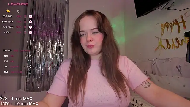 Snapshot of HANNA_MONTANAS chatting on December 5, 4:38 pm HANNA MONTANAS online show from December 5, 4:38 pm