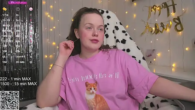 Snapshot of HANNA_MONTANAS chatting on February 22, 6:52 pm HANNA MONTANAS online show from February 22, 6:52 pm